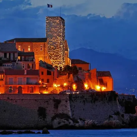 Cap D'Antibes Studio Et Terrasse Face A La Mer Exterior photo